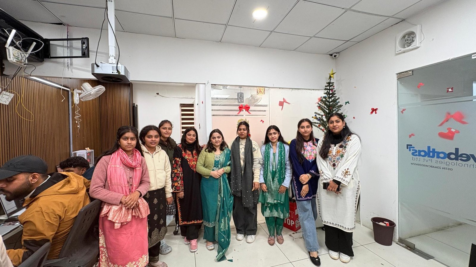 Image gallery marquee